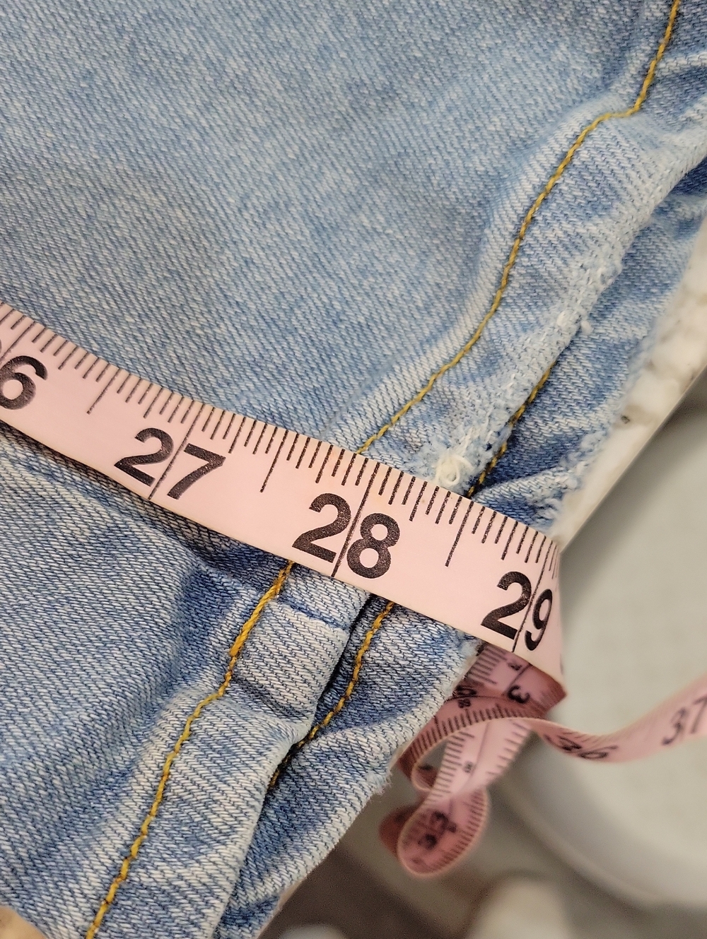 Pilcro Jeans 28 - Picture 8 of 8